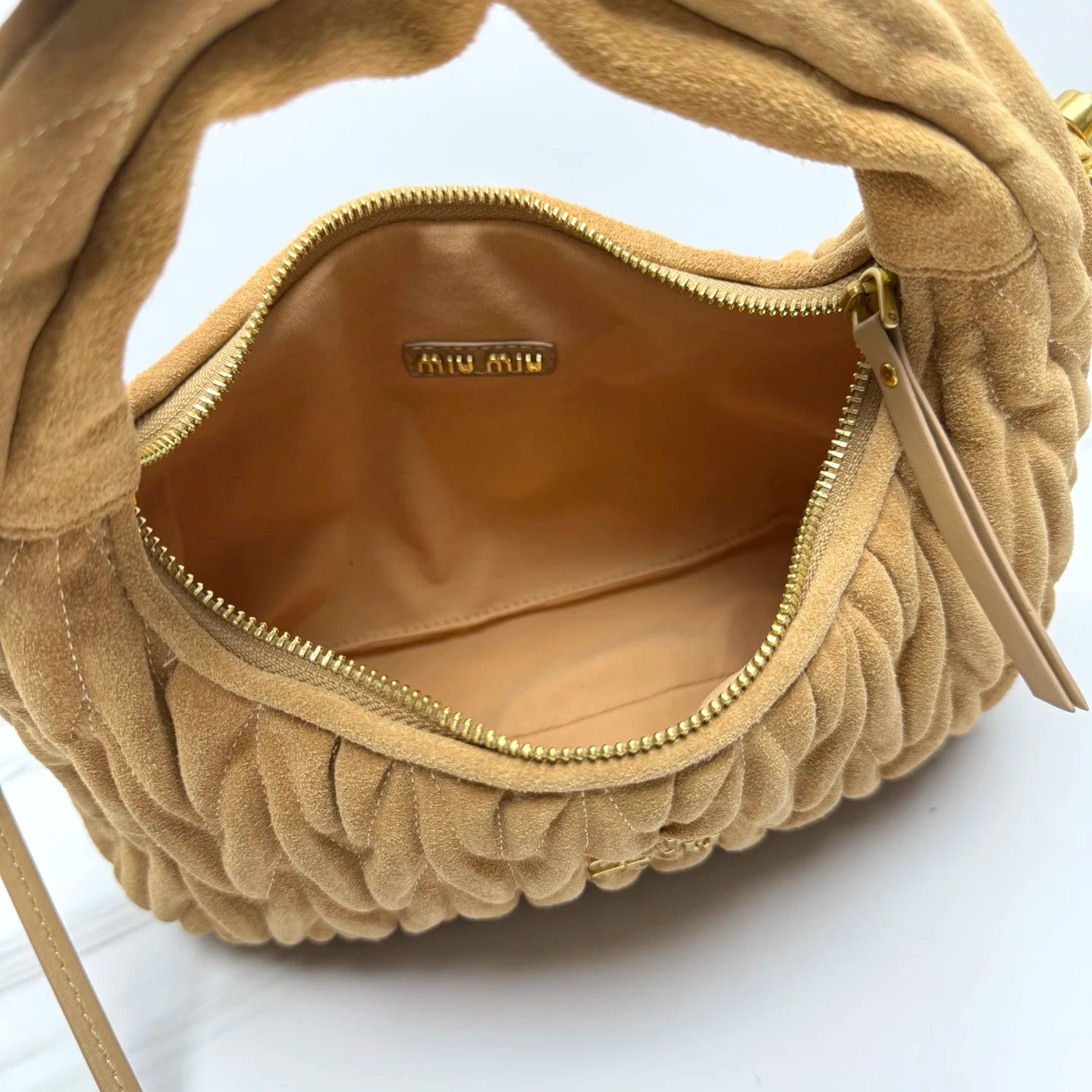 Tas MI 556 Matelassé Suede Beige