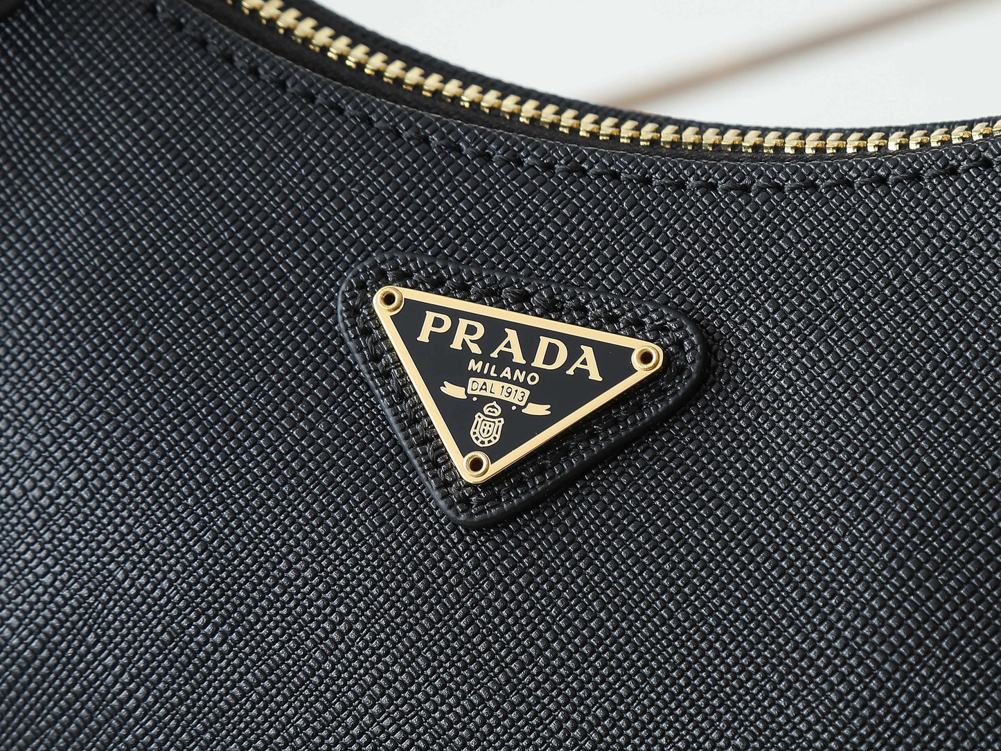 Tas P1BH204
