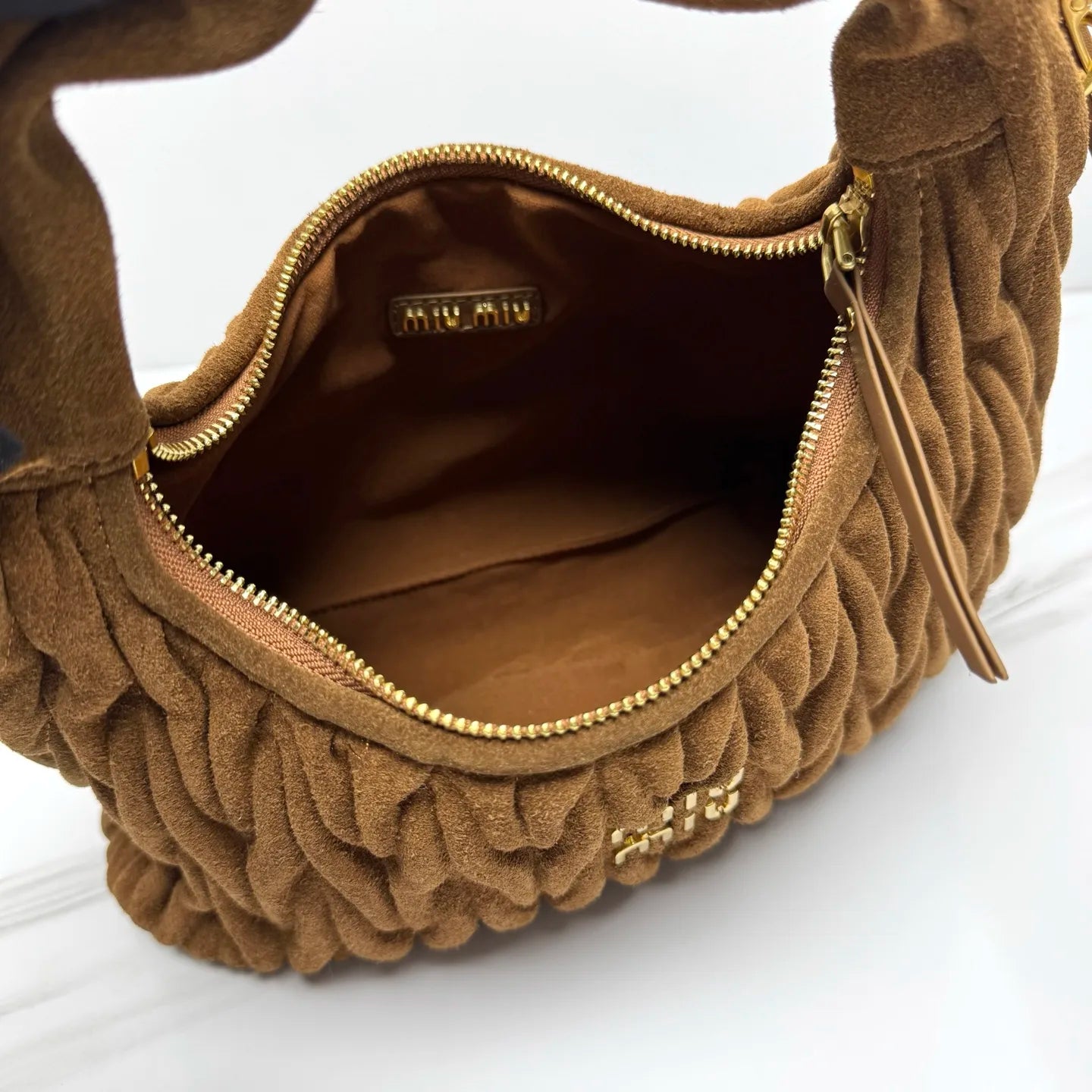 Tasche MI 556 Matelassé Wildleder Brow