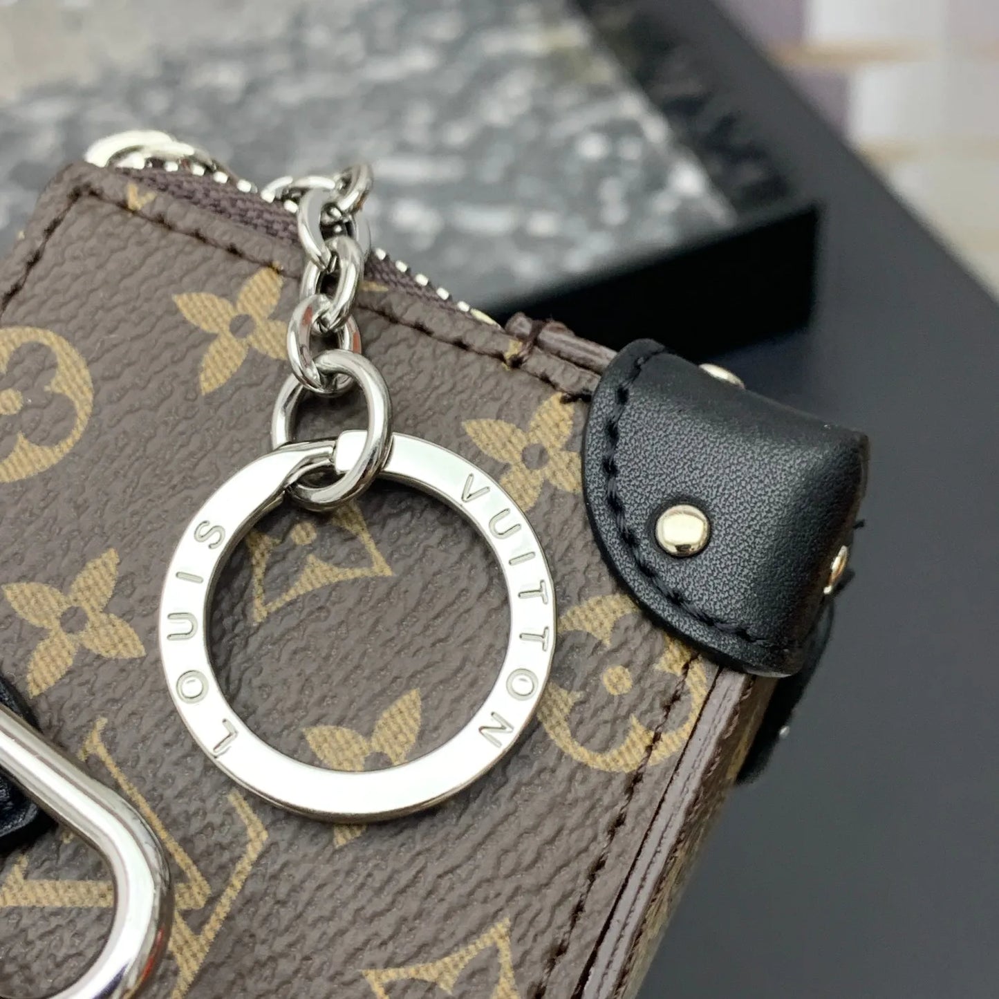 Taschenanhänger LV2211