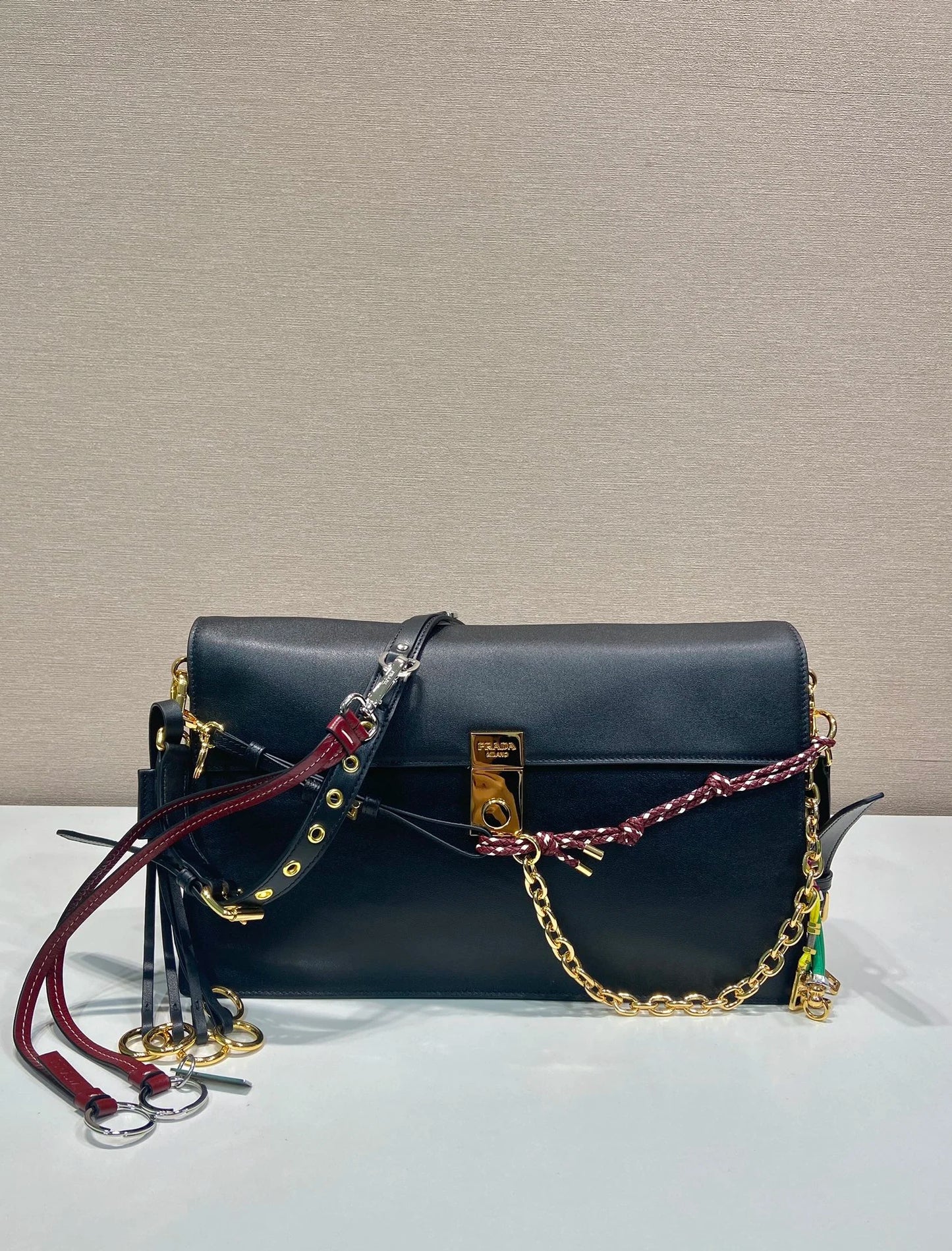 Tas P1BD378