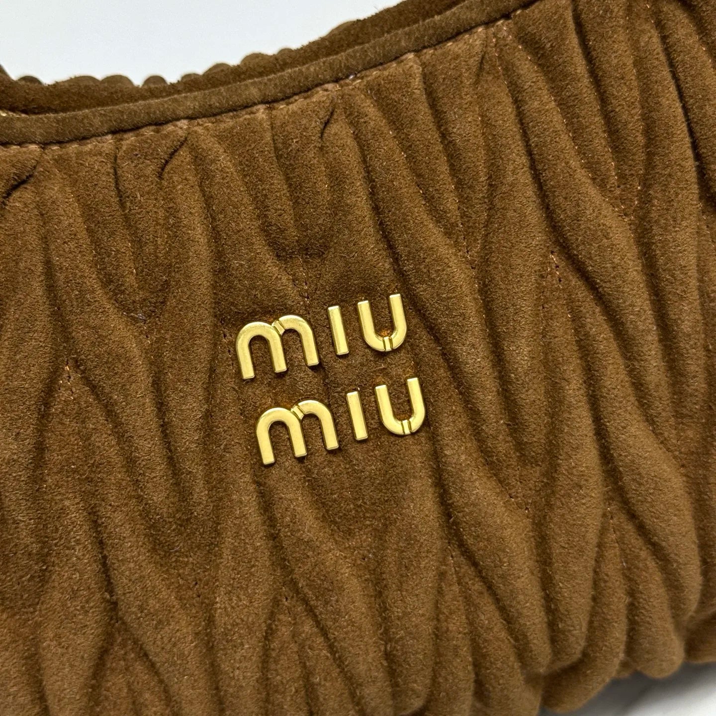 Tasche MI 556 Matelassé Wildleder Brow