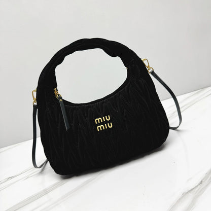 Tas MI 556 Matelassé Suede Zwart