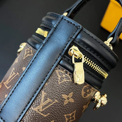 Bag Charm LV895
