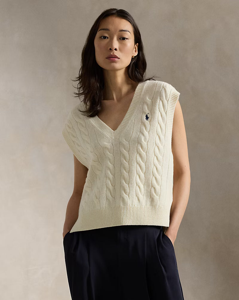Cable-Knit Sleeveless Jumper