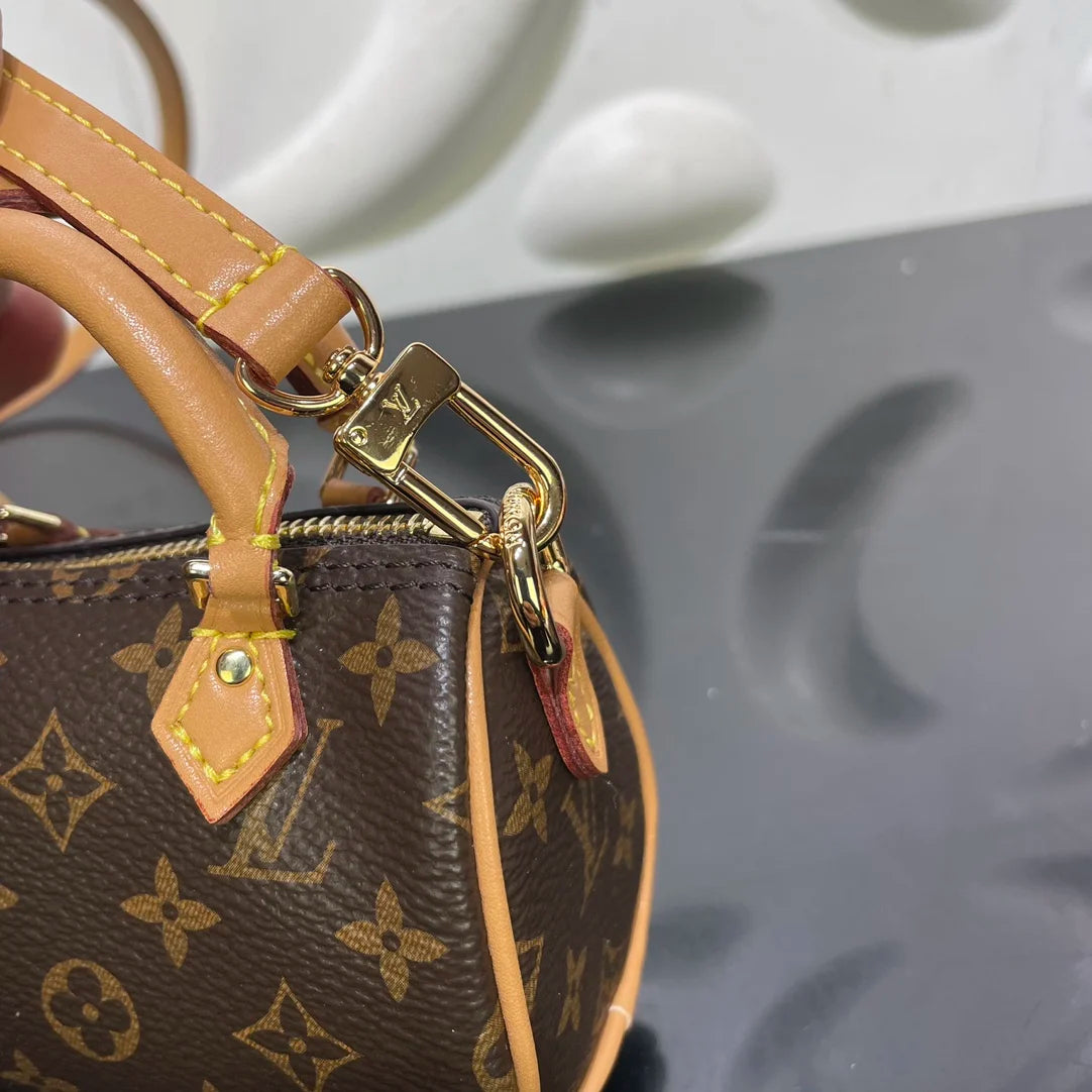 Taschenanhänger LVM81081